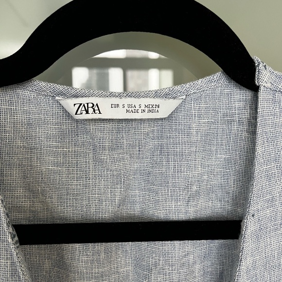 Zara bell sleeve top - Picture 3 of 3